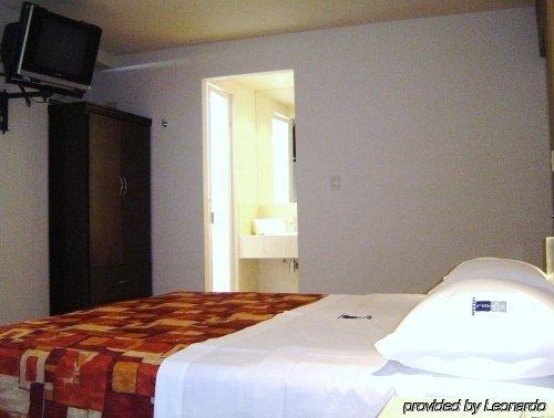 Hotel 402 Monterrey Esterno foto